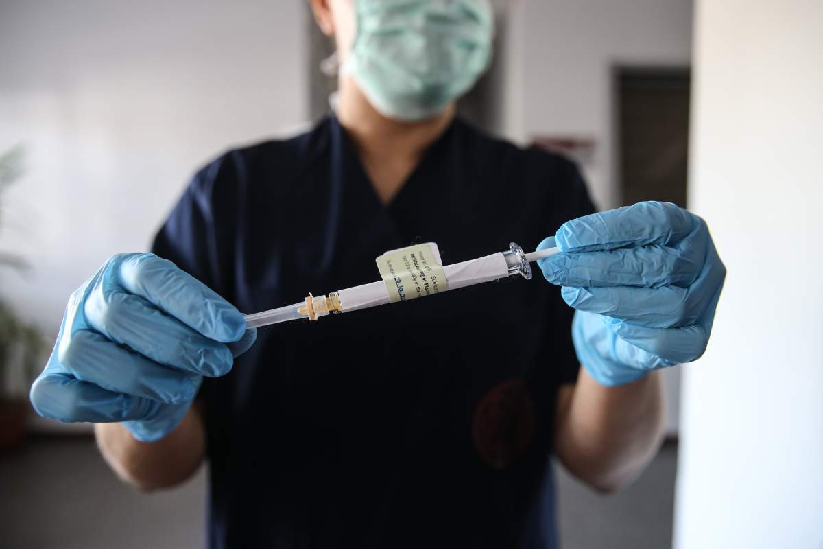 Ottawa is preparing for the distribution of an eventual COVID-19 vaccine.