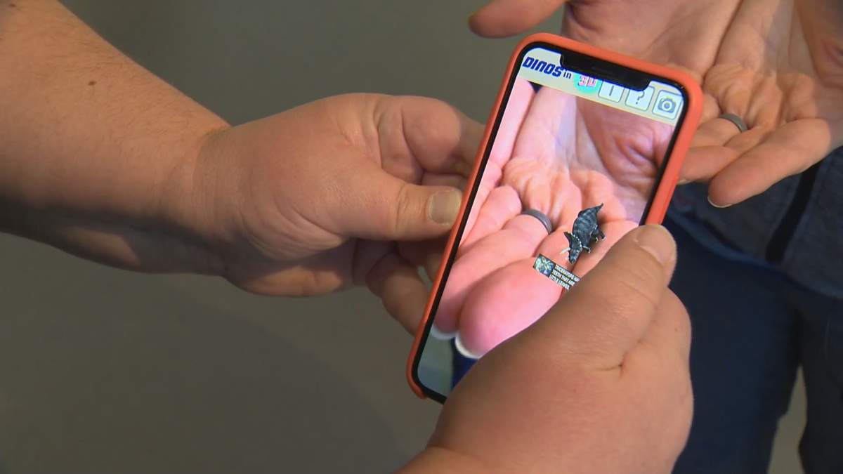 The Dinos in 3D app creates an animated 3D dinosaur that smartphone users can place in their surroundings