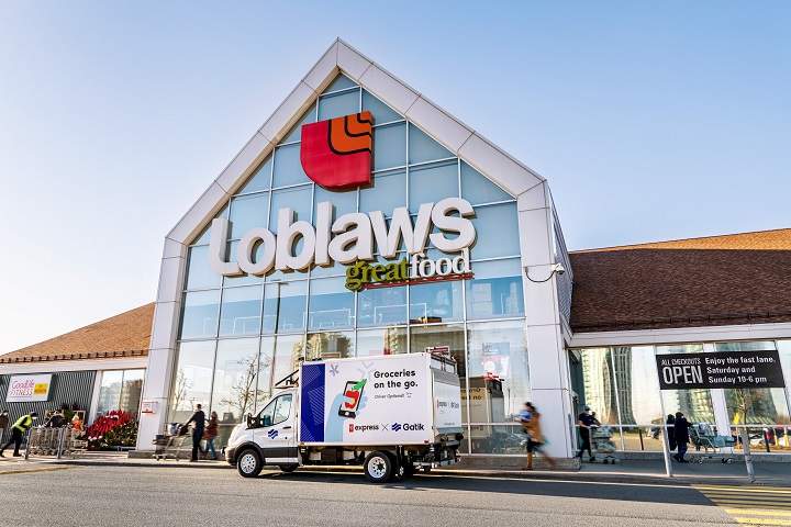 An autonomous delivery vehicle in front of Loblaws.