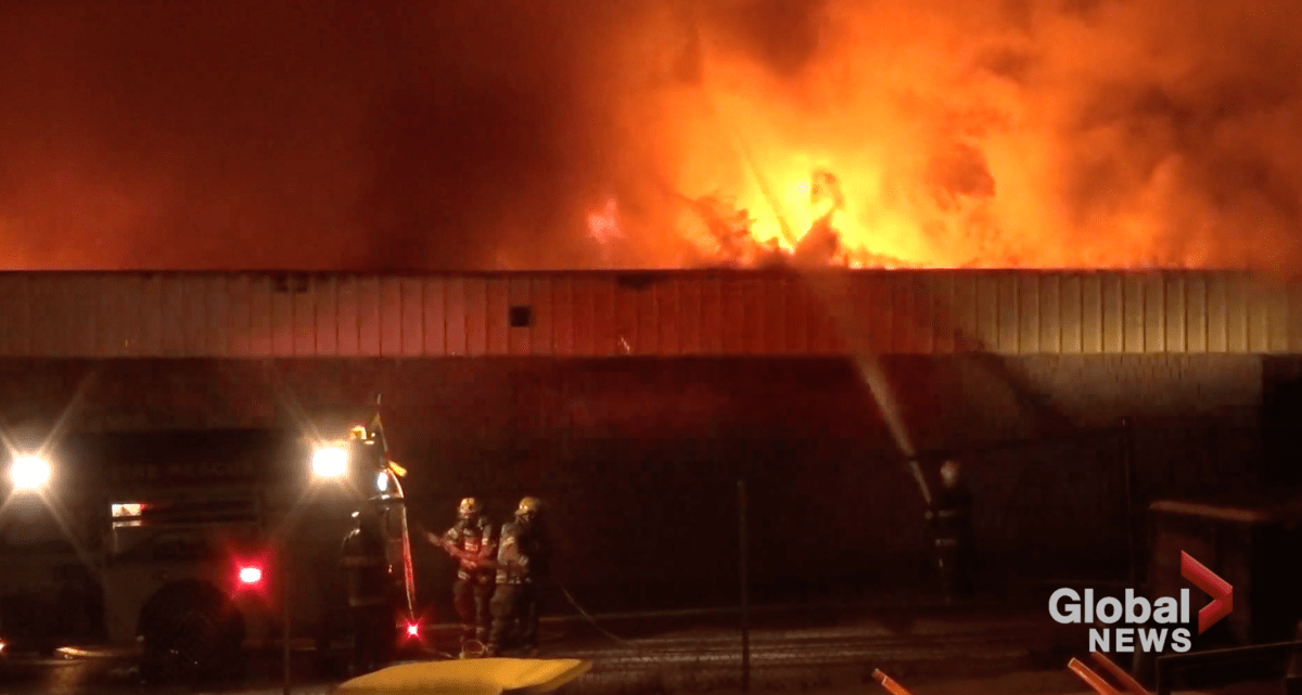 Independent grocers raise fire relief funds for Sayers Foods in Apsley - image