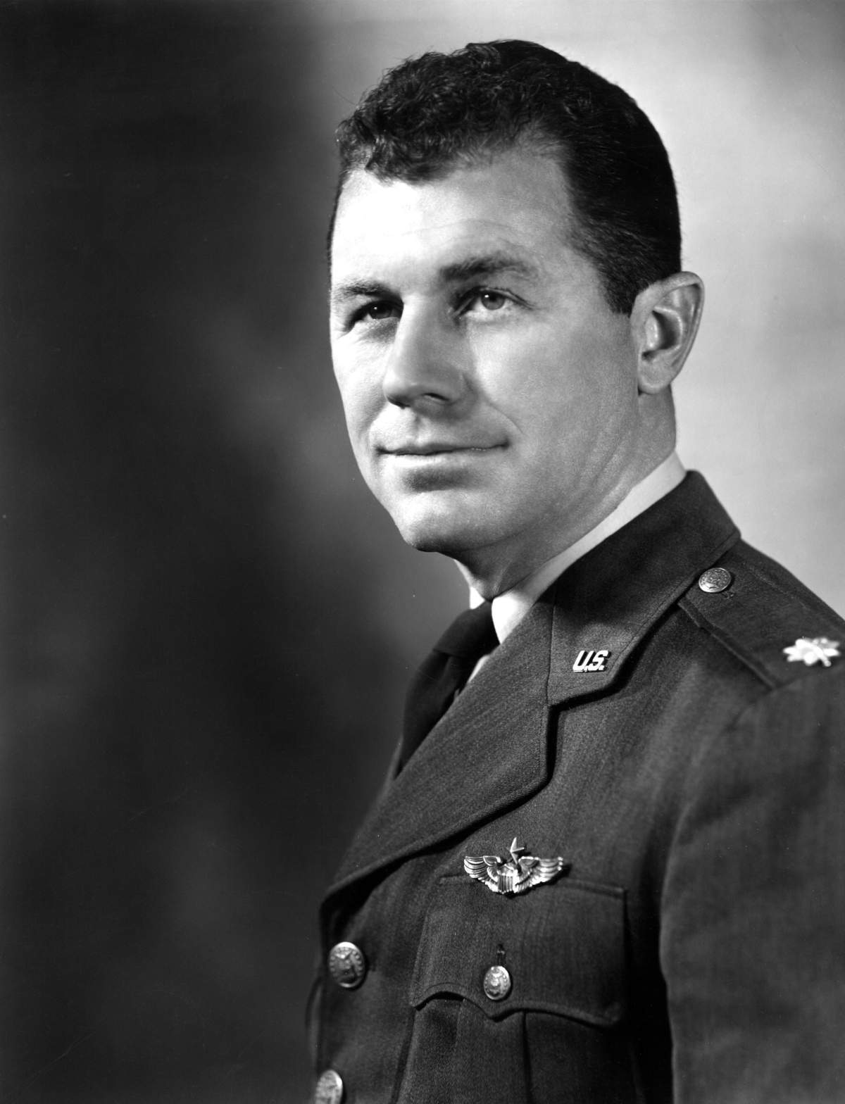 Chuck Yeager, portrait
