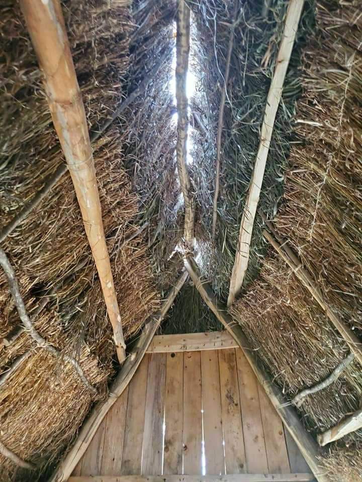 Thousands of strands of prairie grass went into making the roof.