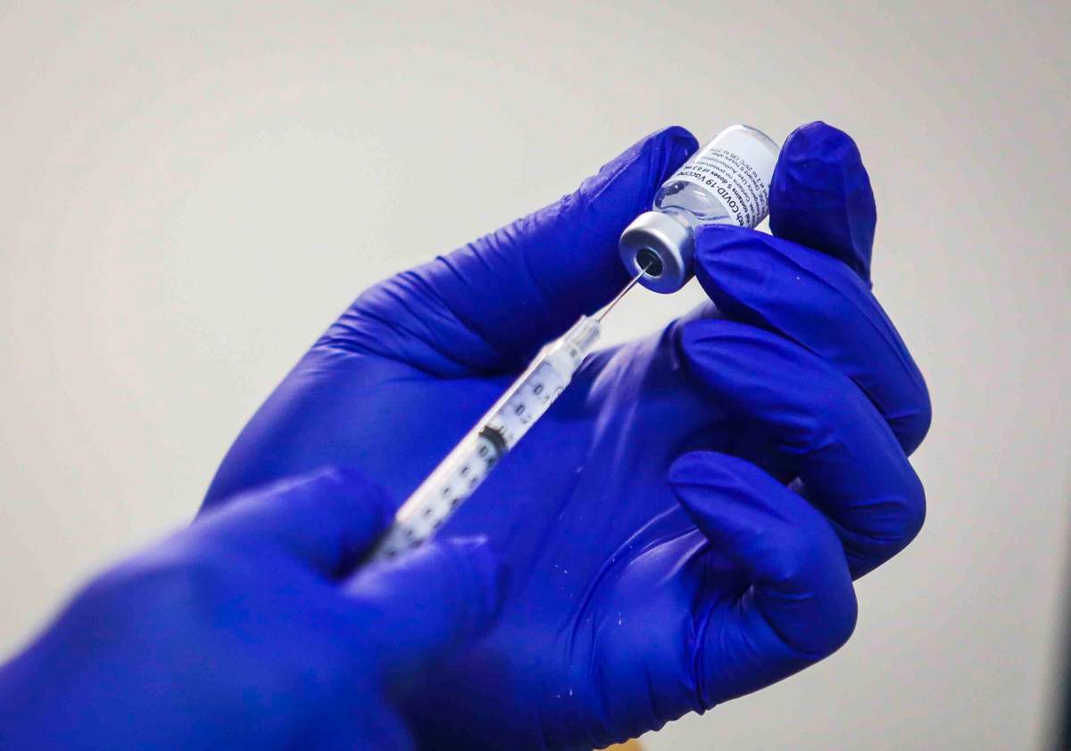 The Manitoba government says it's found hundreds of extra doses of COVID-19 vaccine.