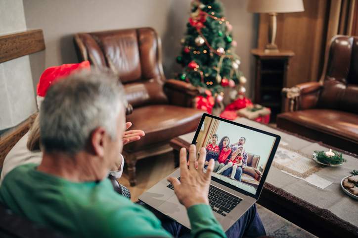 While most say their Christmas and holiday plans will be more solitary this year, 18 per cent of Manitobans say they still plan to visit friends and family this Christmas season despite public health warnings.