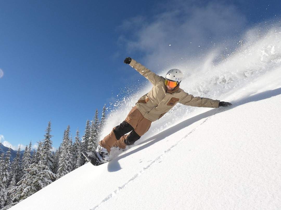 Manning Park Resort said it wound up helping motorists seeking shelter from Monday’s snowstorm. The snowstorm dumped 69 centimetres of powder on the resort east of Vancouver.