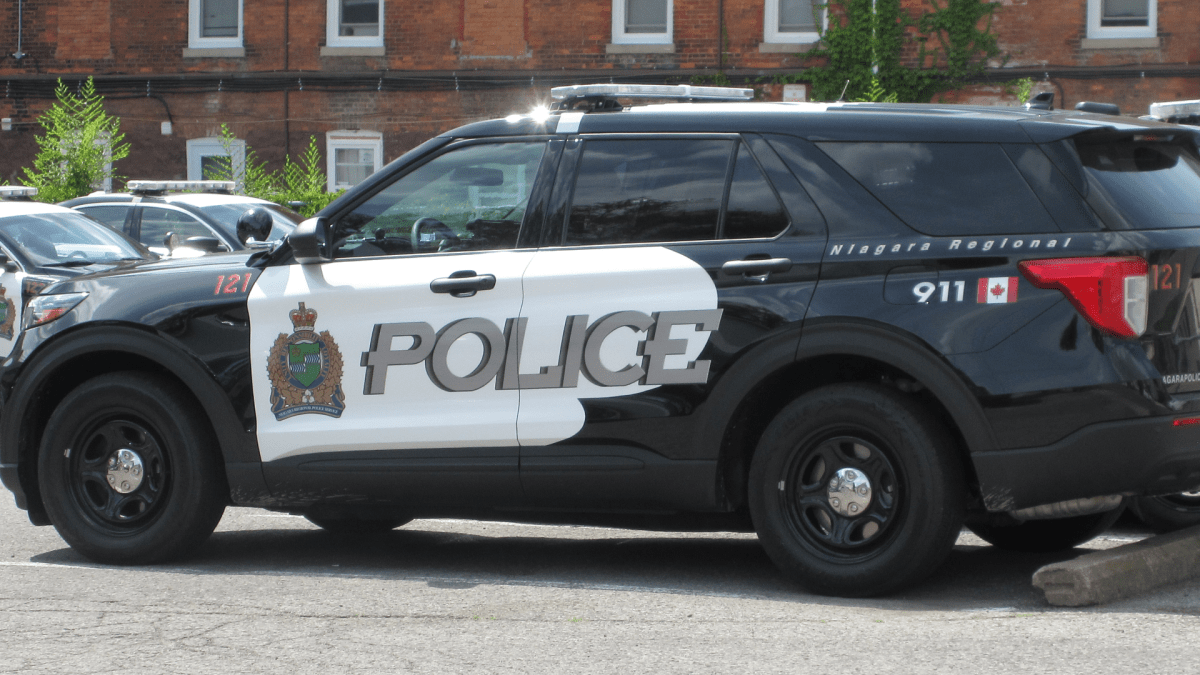 Person found dead inside Niagara Falls motel room on fire - image