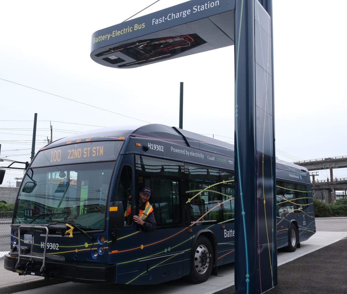 TransLink has awarded a contract to Nova Bus to bring 15 more battery-electric buses by 2022.