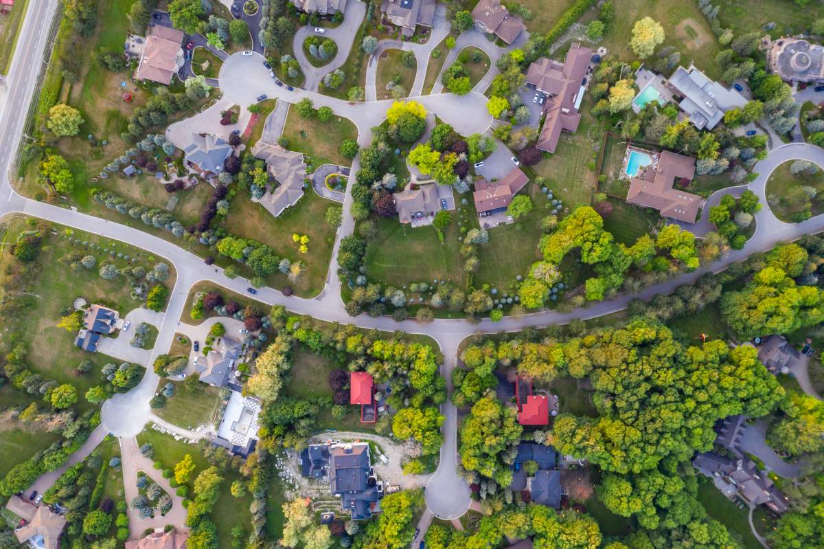As the pandemic pushed homebuyers outside of condos, downtown cores and big cities, some lower-cost urban neighbourhoods, suburbs and small cities are seeing double-digit price increases.