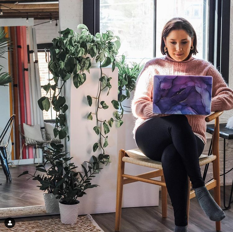 While struggling to juggle work and a baby, Anna Sinclair had lost herself. Through those hardships, she learned the value of support and surrounding herself with women who had felt how the same.