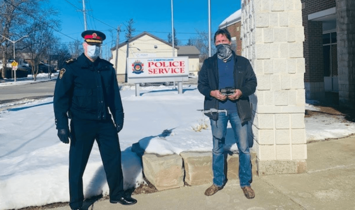 City of Kawartha Lakes Police Service Chief Scott Gilbert thanks Scott Moggach for his search efforts.