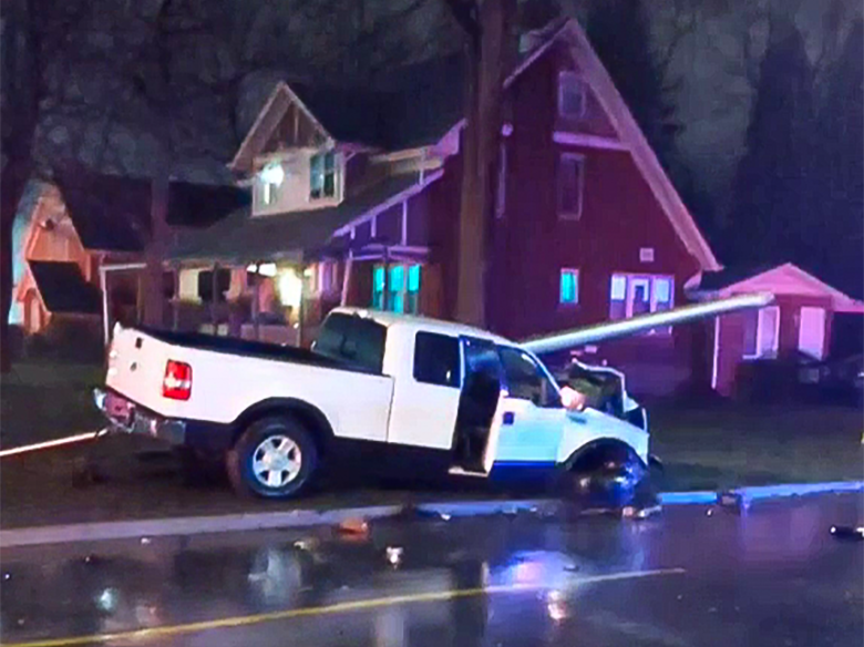 2 charged after pair of collisions; drugs, stolen licence plates seized: London police - image