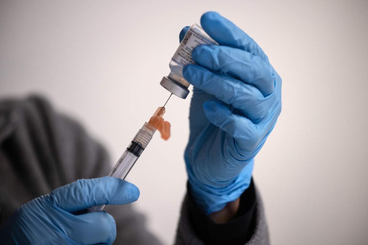A COVID-19 vaccination site is scheduled to open on April 5, 2021 at the Calgary TELUS Convention Centre, with the capacity to vaccinate hundreds of people per day.