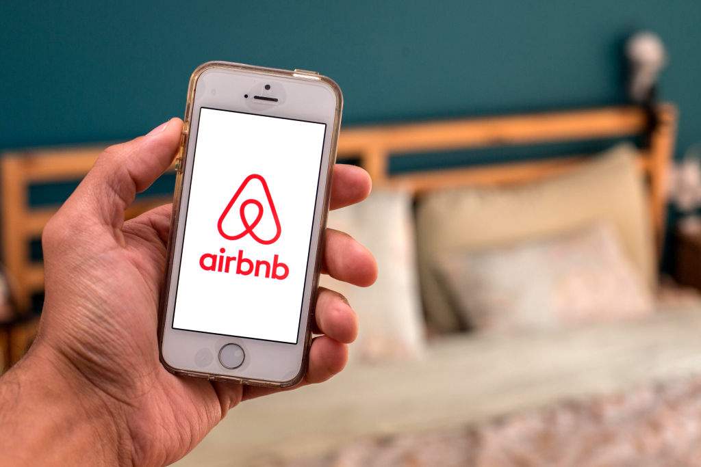 photo of airbnb app