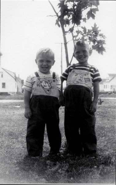 Photo of Glynn Wortman (left) and Paul Wortman (right). Taken approximately 1953.