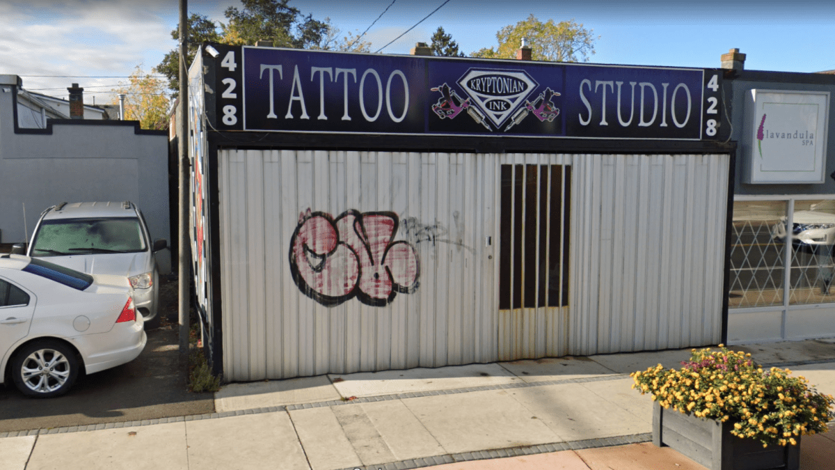 Hamilton tattoo shop still operating despite multiple charges under COVID-19 emergency orders - image