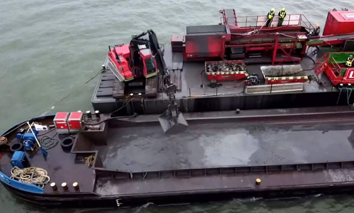 BK 716 recovery operation in Lake Markermeer. Courtesy: Dutch Ministry of Defence