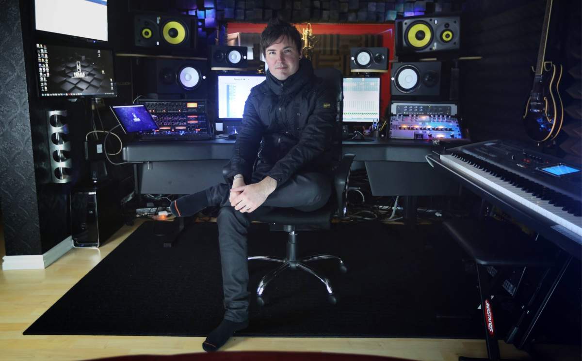 The music of Moose Jaw producer Jared Robinson is being used in a commercial for Canadian filmmaker and director James Cameron’s MasterClass.