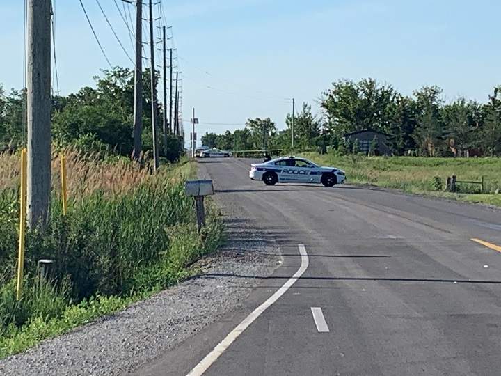 Peel Regional Police blocking off the scene of a homicide near Ninth Line and Burnhamthorpe Road West in Mississauga.