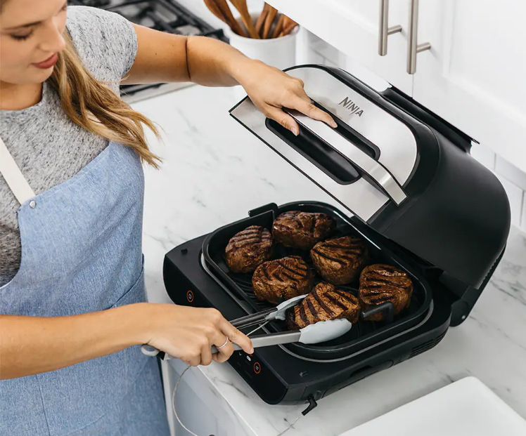 Ninja Foodie Smart XL 6-in-1 indoor grill.