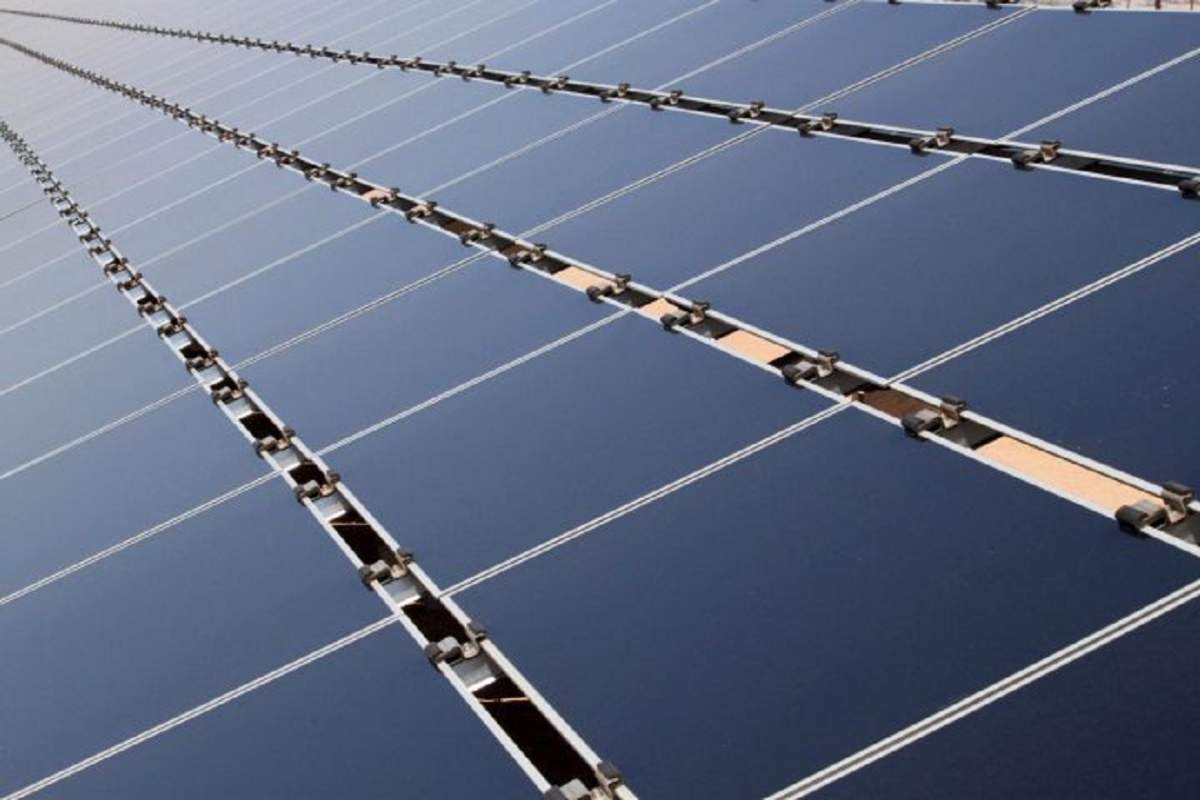 The project would be the largest solar farm in Saskatoon, and generate enough power to power 330 homes a year.
