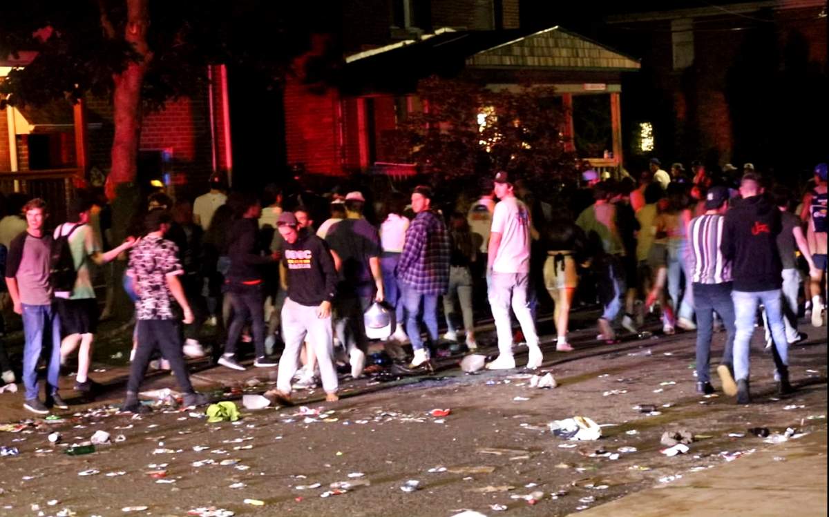 COVID-19 charges laid against 3 Queen’s students for Aberdeen Street party: Kingston police - image