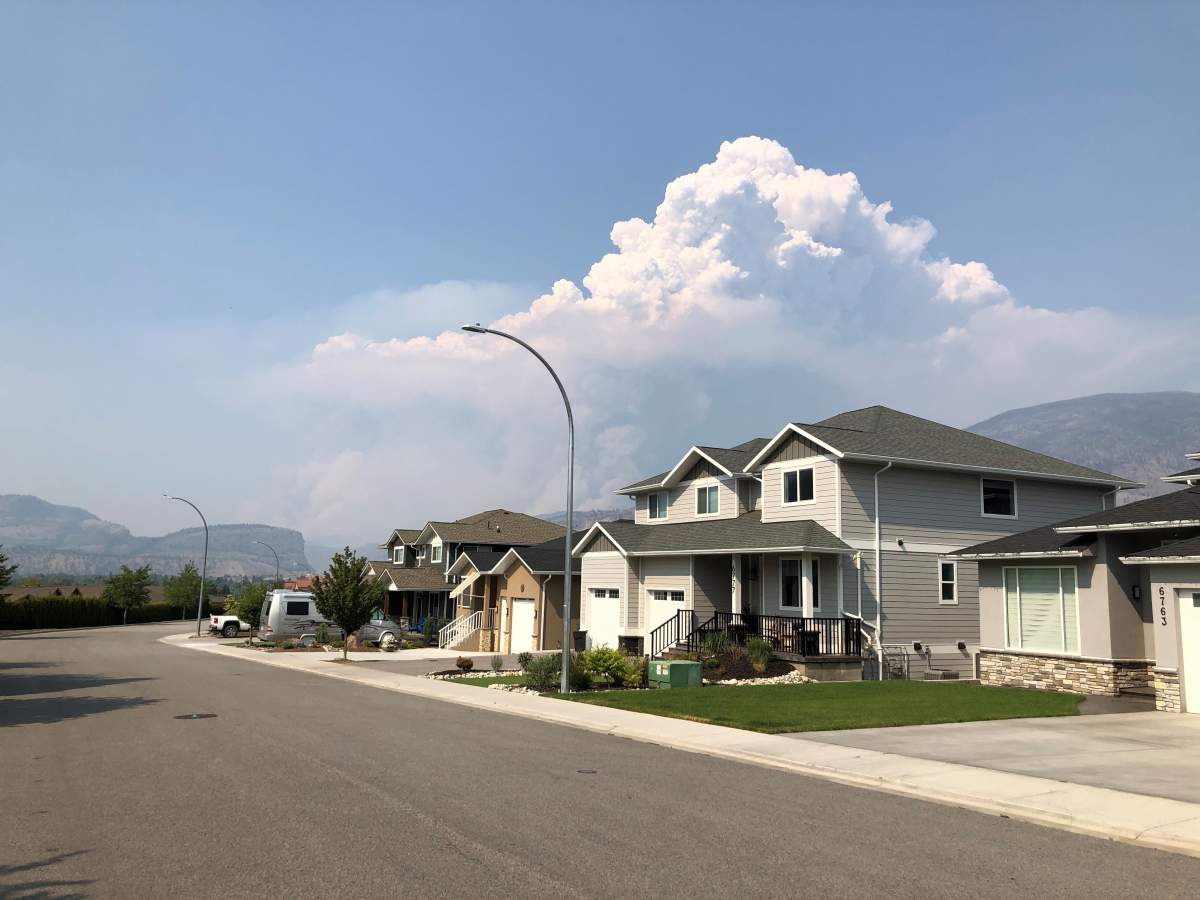 Cloud of smoke from the Thomas Creek Wildfire as seen from Oliver, B.C.