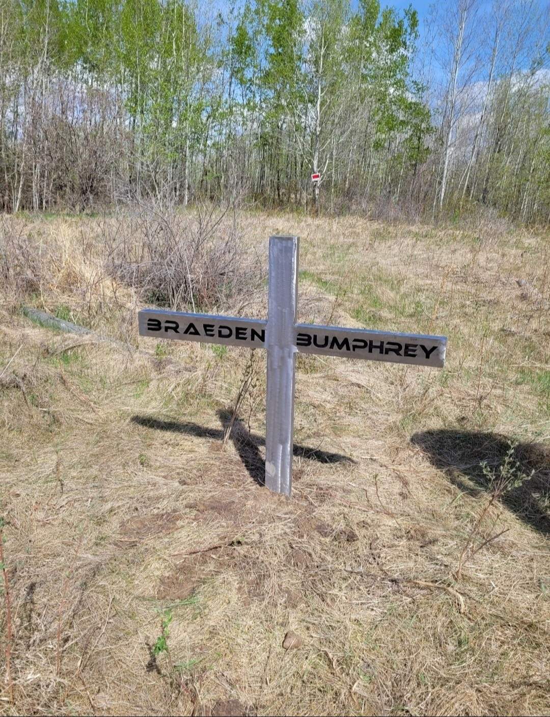 A metal cross made for Braeden Bumphrey that is missing.