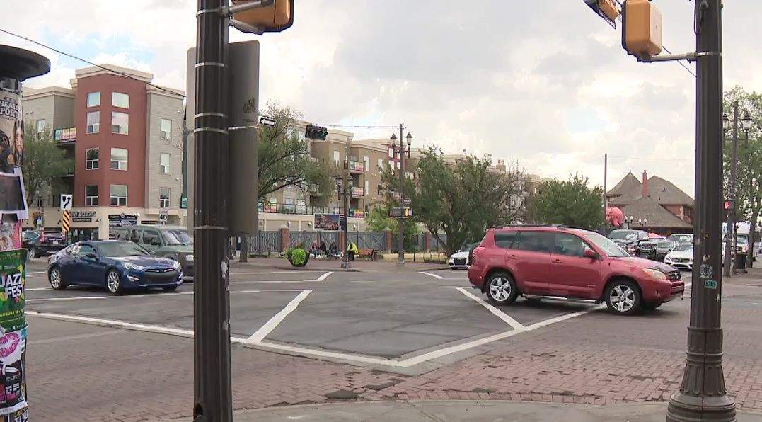A pedestrian scramble crosswalk at Whyte (82) Avenue and Gateway Boulevard. August 20, 2021.
