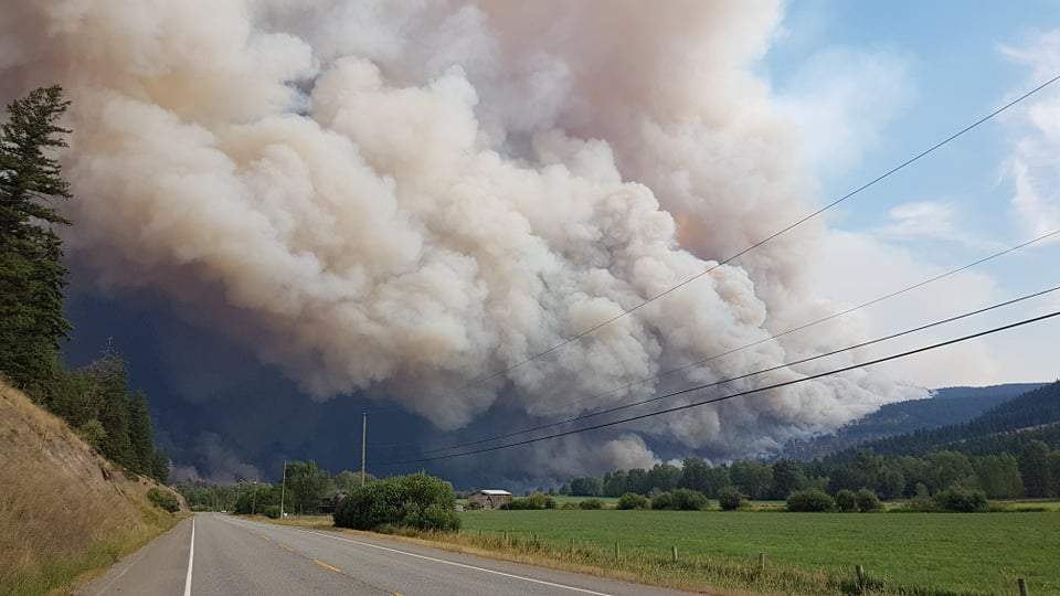 Global News viewer Jane Makena shared these photos of the White Rock Lake wildfire Thursday evening, taken at Monte Lake. The massive blaze near Vernon forced the evacuation of multiple communities.