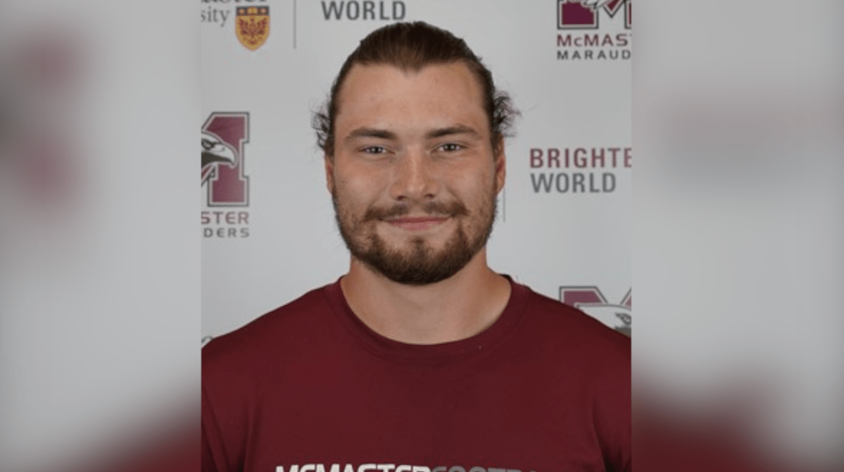 Andreas Dueck, quarterback for the McMaster Marauders.