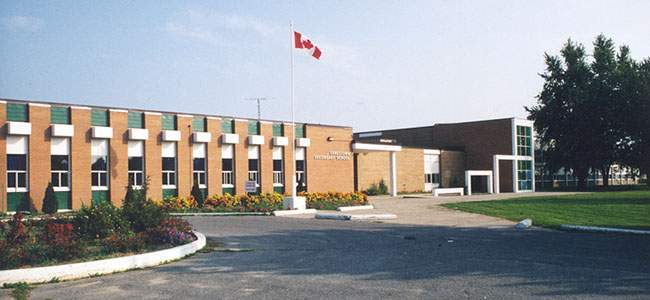 All learning will be held online over Thursday and Friday after a staff member with several close contacts in the school tested positive for COVID-19, the board says. 