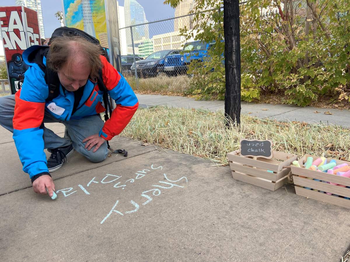 Nigel Kirk leaves messages for his friends.