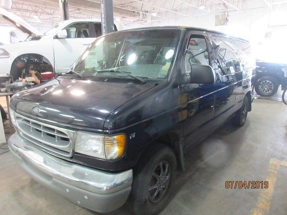 Image of Mike McMullen’s 2000 Ford E150 van.