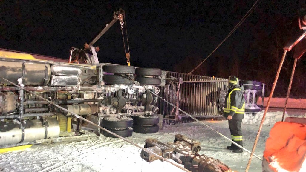 401 Truck Roll over