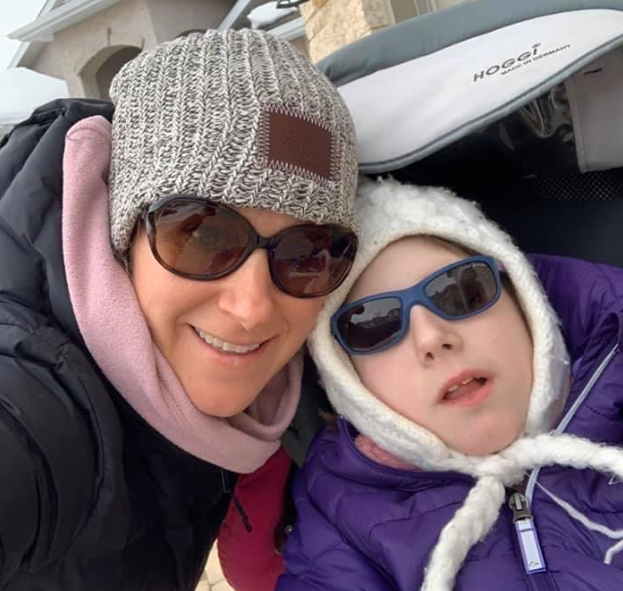 Sidewalk snow impassable for Winnipeg family whose daughter uses wheelchair - image