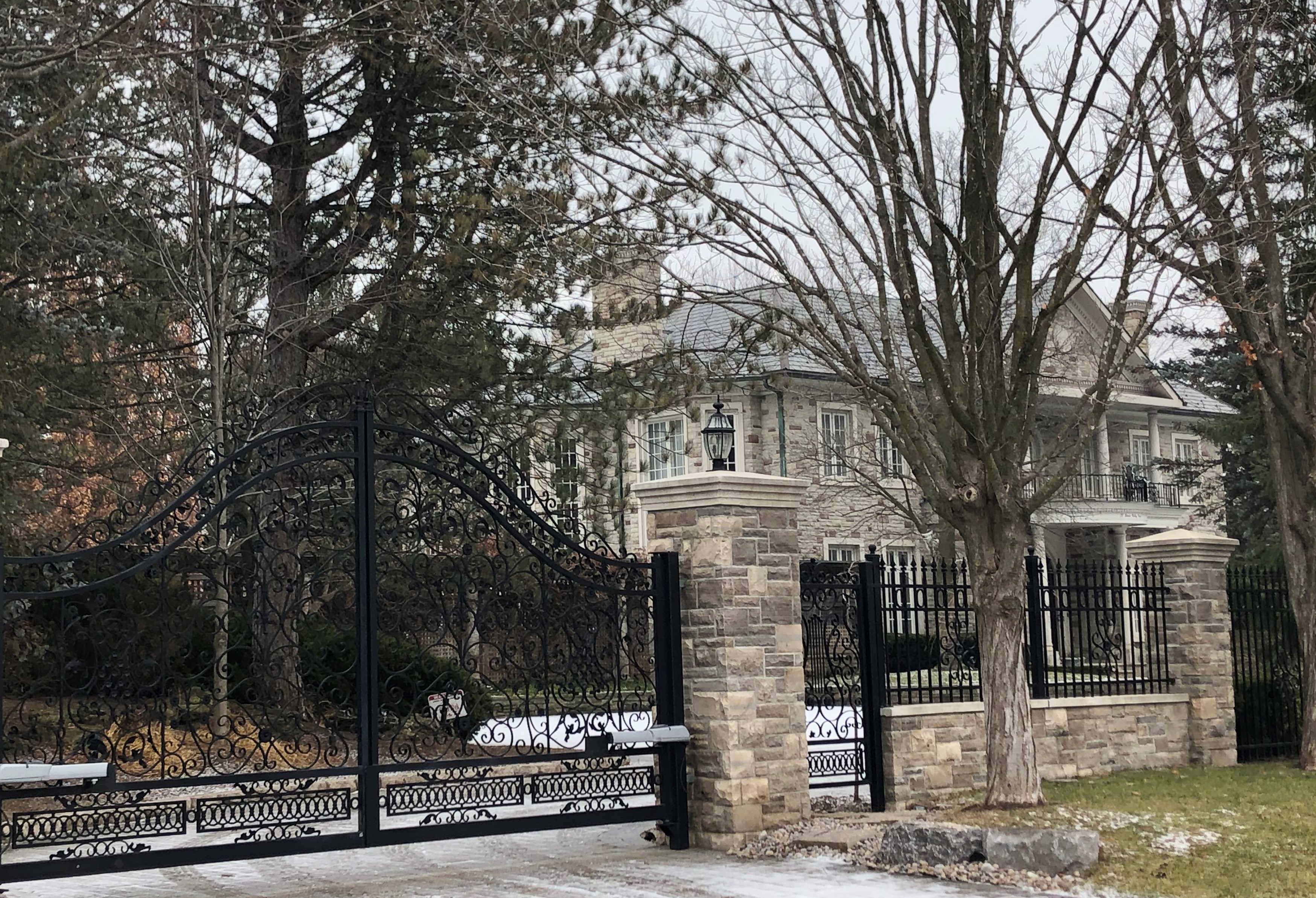 Family members of Xiao Jianhua purchased this Markham property in 2016 for just over $7 million.