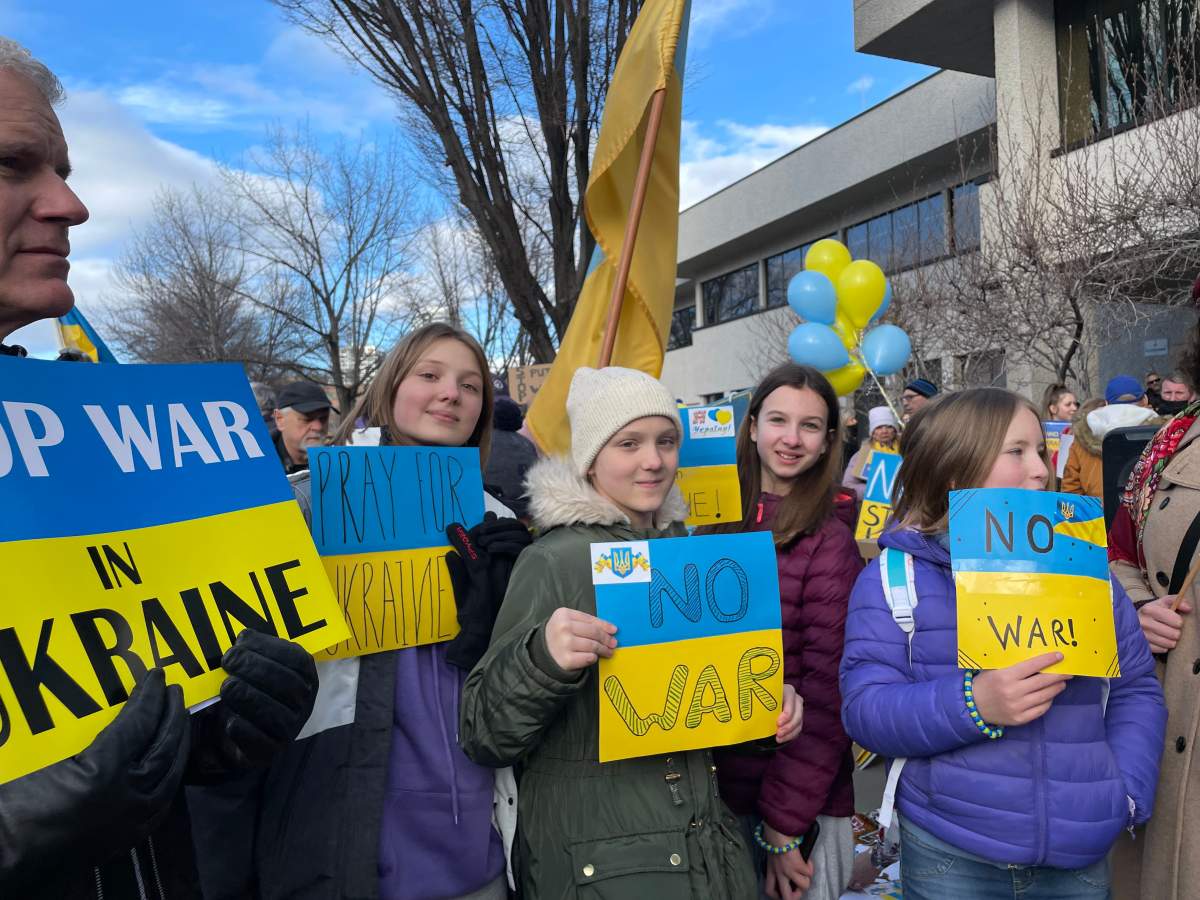Ukraine rally Kelowna