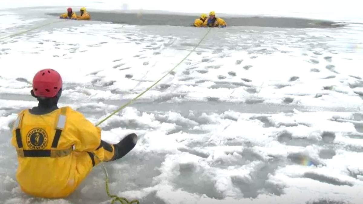 Cold water rescue training Kelowna