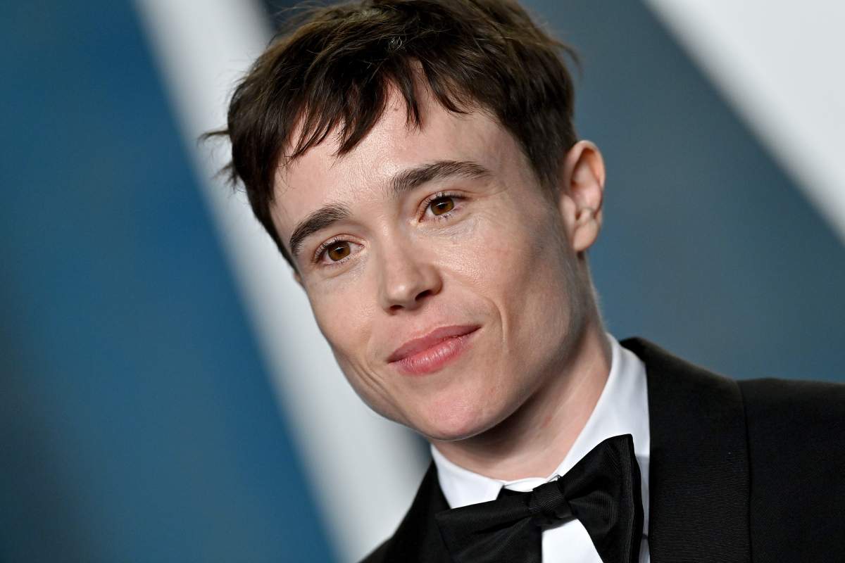 Elliot Page attends the 2022 Vanity Fair Oscar Party hosted by Radhika Jones at Wallis Annenberg Center for the Performing Arts on March 27, 2022 in Beverly Hills, California.