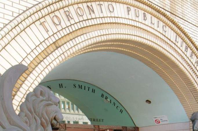 Toronto, College Street, Toronto Public Library . (Photo by: Jeff Greenberg/Universal Images Group via Getty Images).