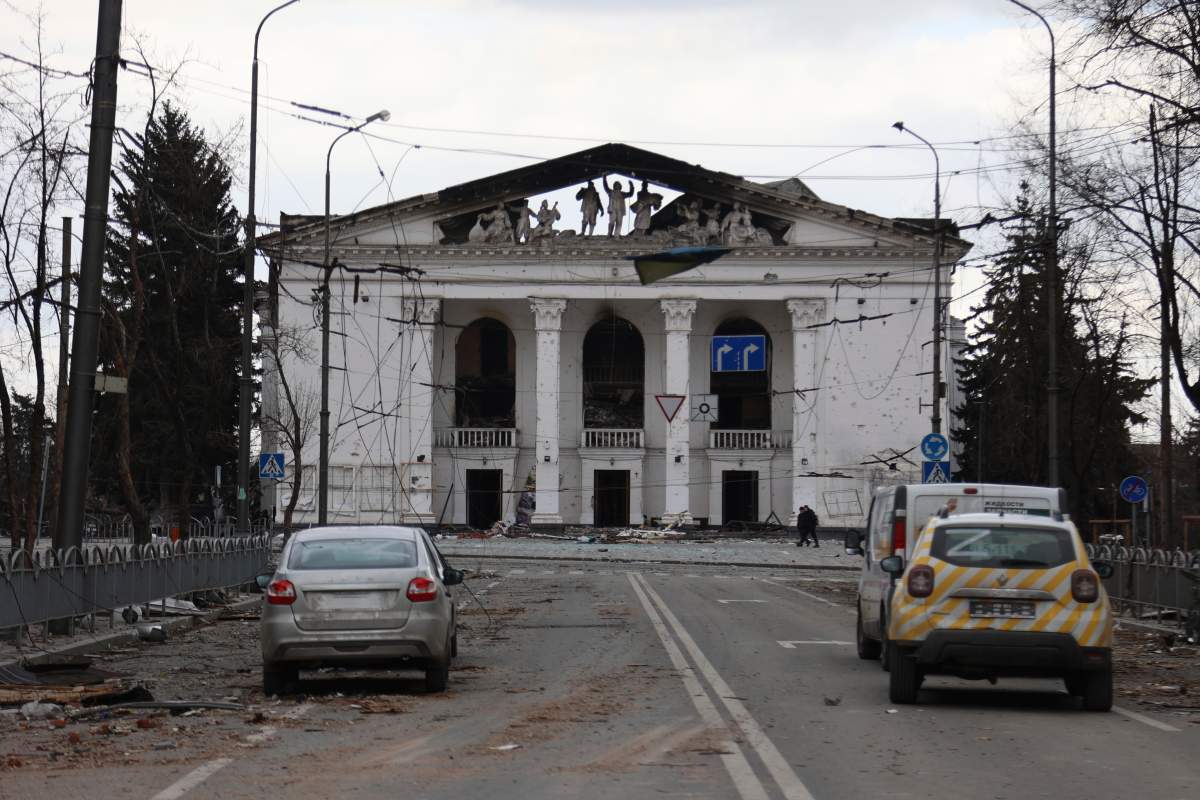 Ukraine Mariupol Theatre Russia
