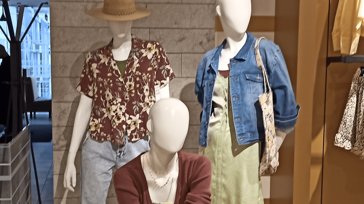 The City of Hamilton is offering an assistance program for female entrepreneurs in film, music, or fashion seeking mentoring from experienced businesses in their creative field.