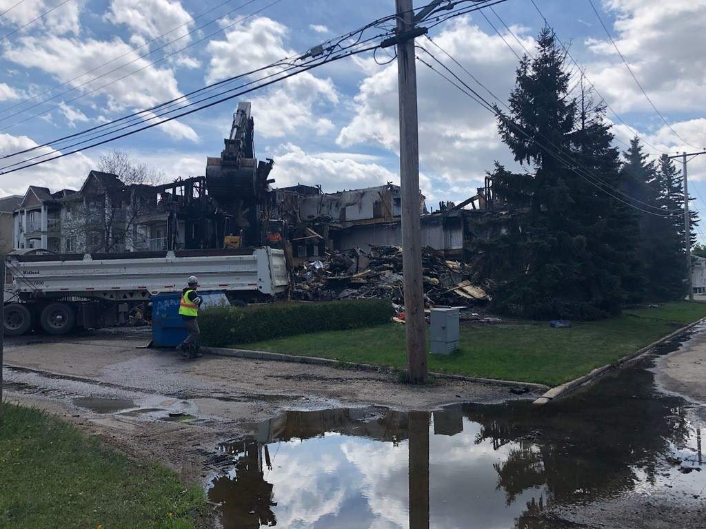 A three-storey building located at 108th Street and Bryans Avenue caught fire midnight on Saturday.