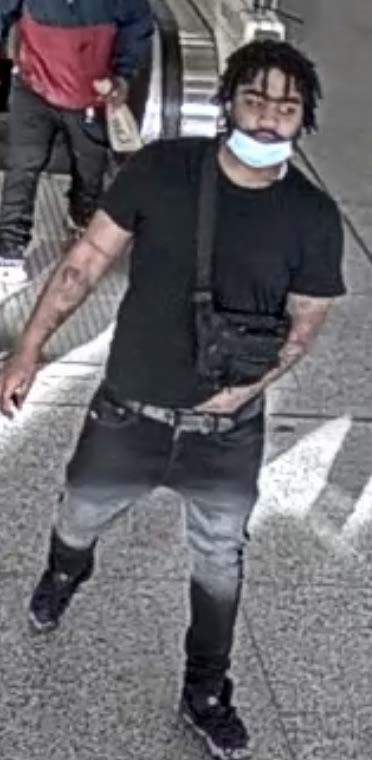 Police are seeking to identify two suspects wanted in connection with an attempted murder investigation in Toronto.