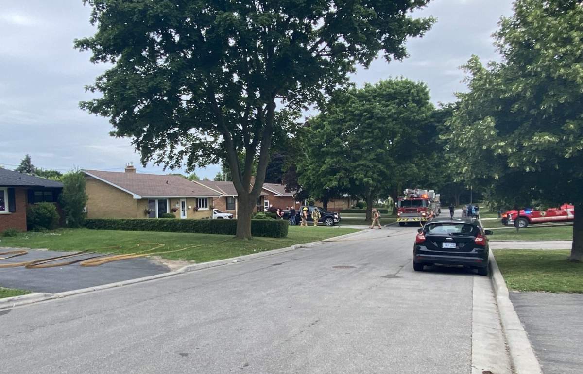Leak from vehicle-damaged natural gas metre prompts evacuations in southeast London, Ont. - image