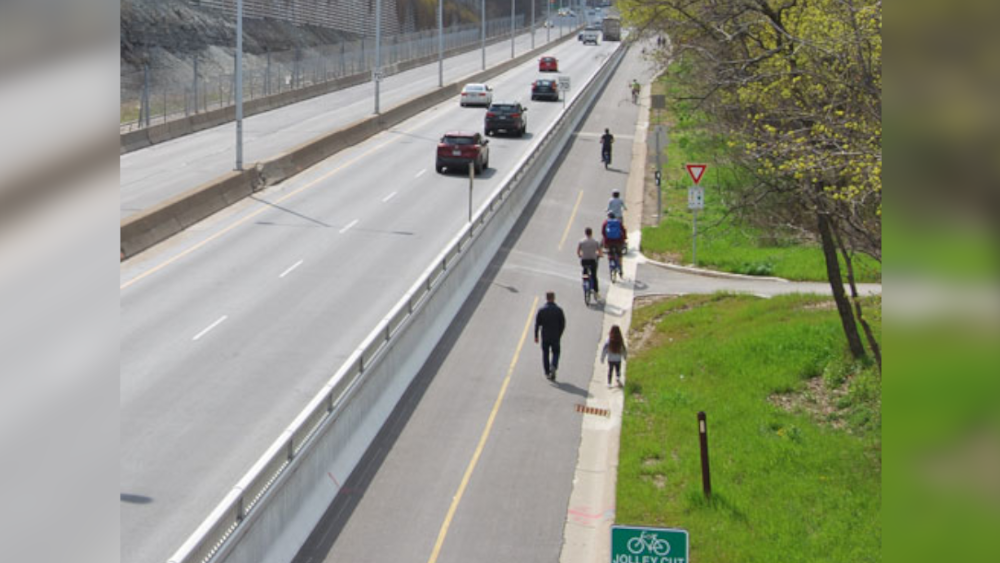 The city is inviting street, mural and graffiti artists or artist teams to submit an Expression of Interest to create a series of murals for the Keddy Access Trail. 