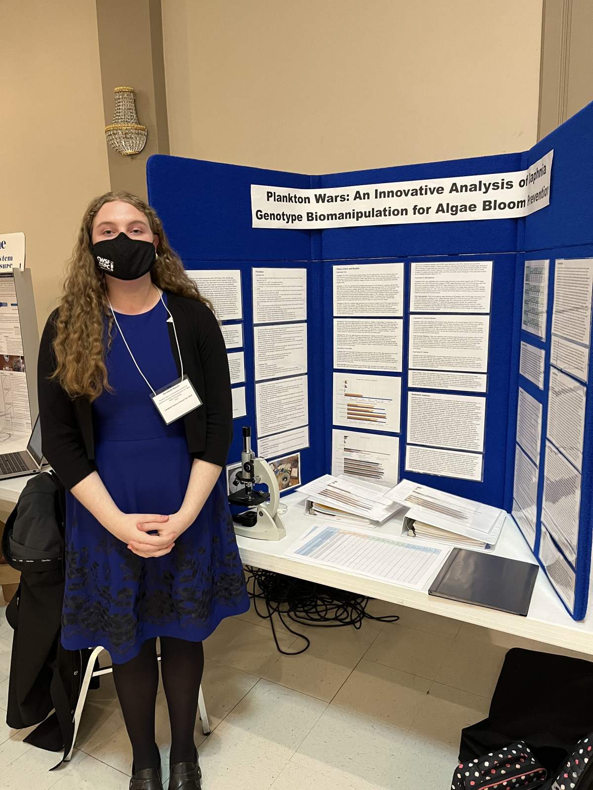 Annabelle Rayson’s research display at the Lambton County Science Fair with her project on how to protect freshwater ecosystems against harmful algae blooms.