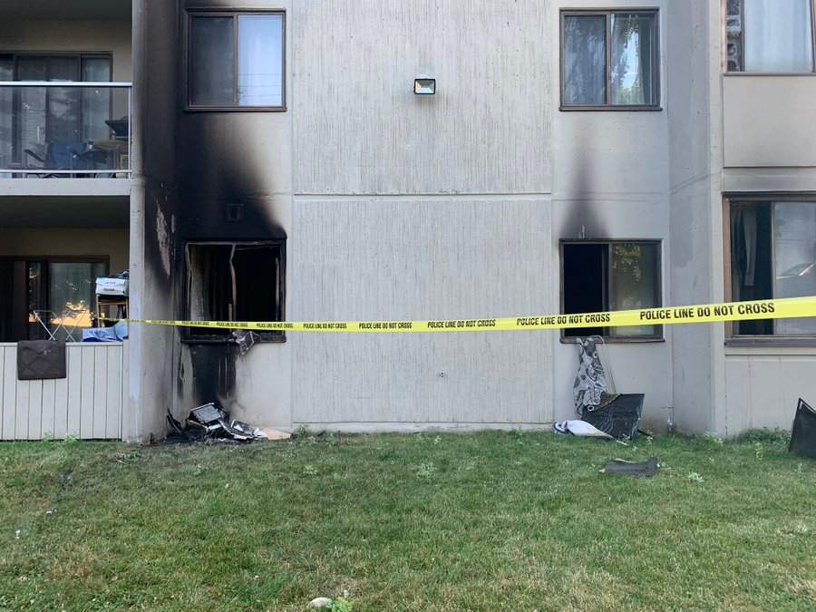Ground-level apartment fire at 85 Fiddlers Green Rd. in London, Ont., on July 4, 2022.