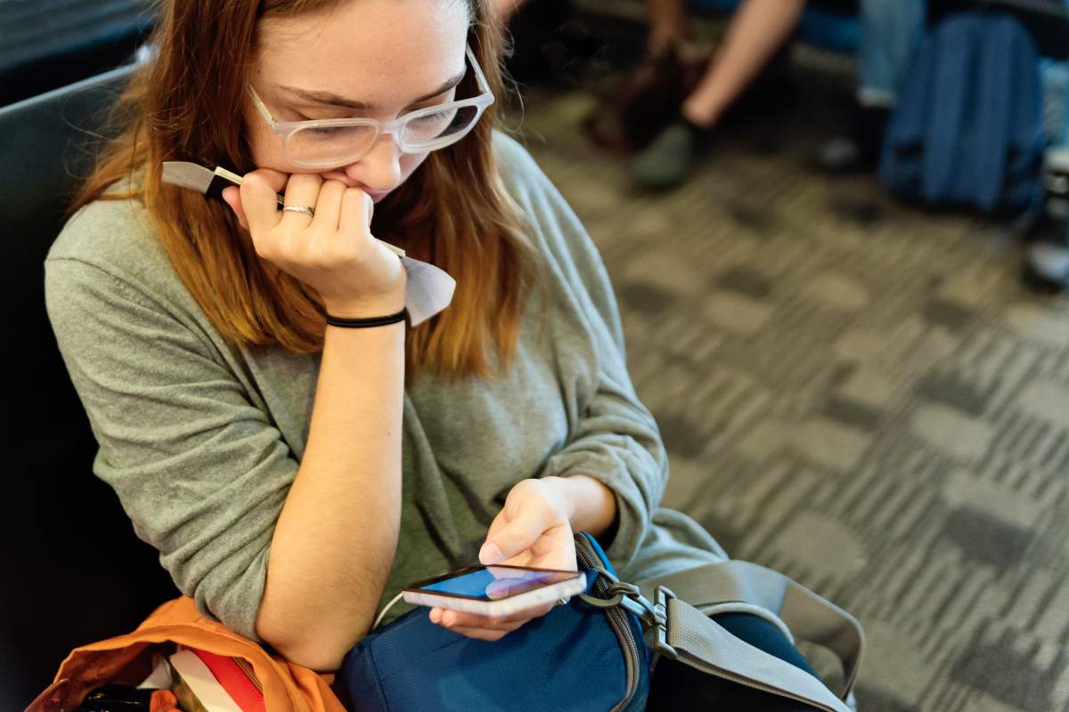 Keeping track of important phone numbers, reservation codes and documents in a digital file will save you the hassle of digging through your email or a stack of paper files.