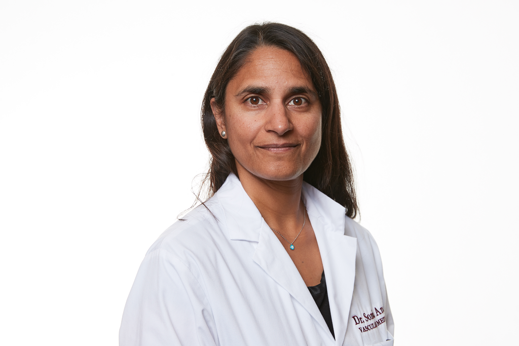 Dr. Sonia Anand, a professor at McMaster University’s Department of Medicine and senior scientist at the Population Health Research Institute (PHRI) says lower socioeconomic status was the primary determinant of higher seropositivity rates during the COVID-19 pandemic in Peel Region’s South Asian community.